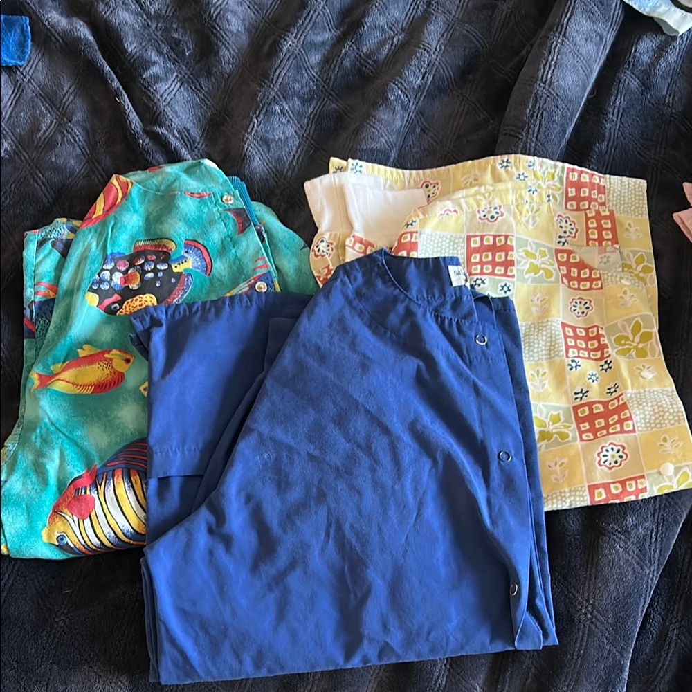 Set of 3 Women’s Nursing Scrubs Jackets